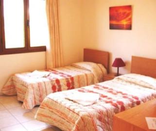 7648-a-beautiful-3-bedroom-villa-in-sea-caves_full