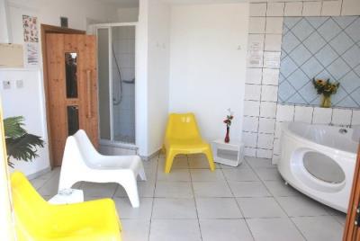 7654-a-beautiful-3-bedroom-villa-in-sea-caves_full