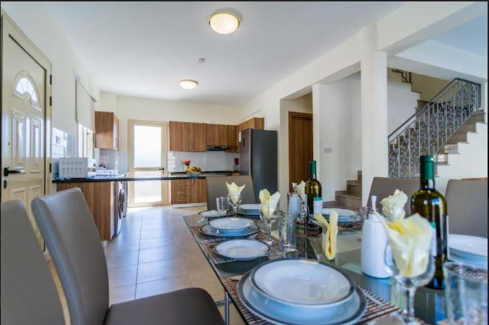 Image No.3-3 Bed Villa for sale