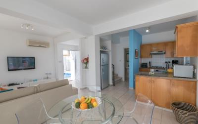 9-2-bed-villa-in-cape-greco