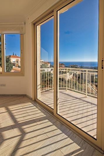 Image No.14-Villa de 5 chambres à vendre à Agios Tychonas