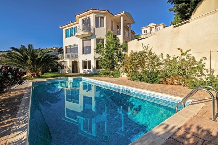 Image No.1-Villa de 5 chambres à vendre à Agios Tychonas