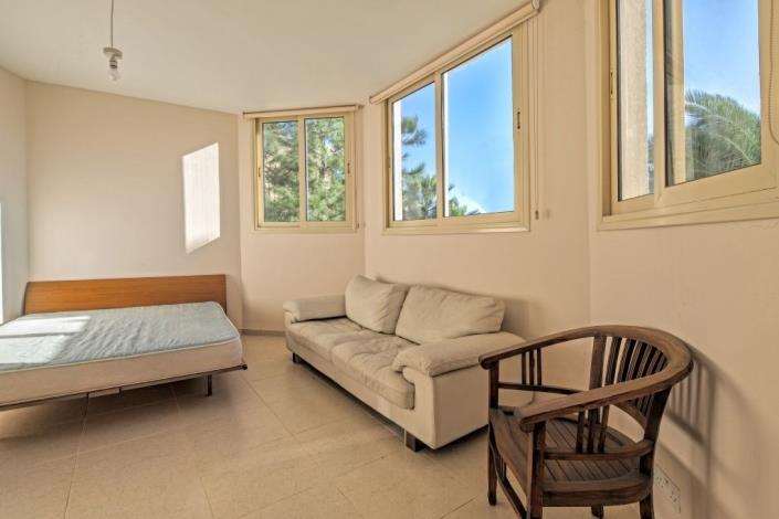 Image No.20-Villa de 5 chambres à vendre à Agios Tychonas