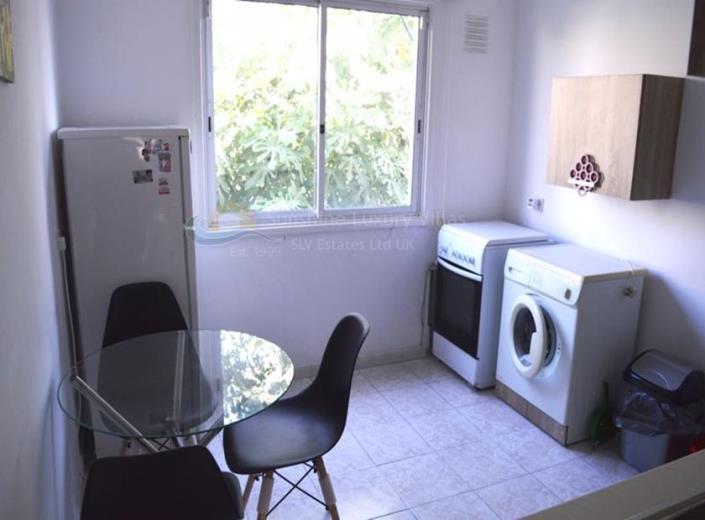 Image No.5-Maison / Villa de 2 chambres à vendre à Oroklini