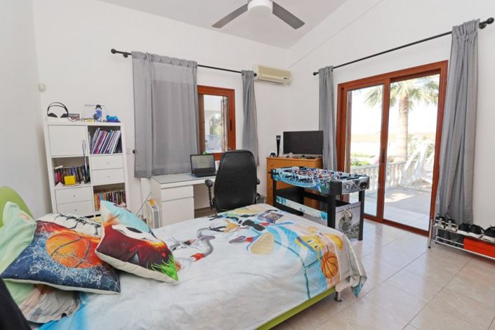Image No.11-3 Bed Villa for sale