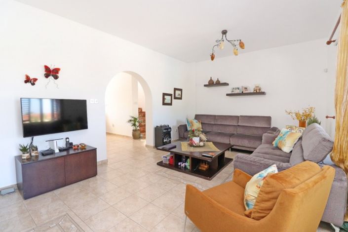 Image No.2-3 Bed Villa for sale