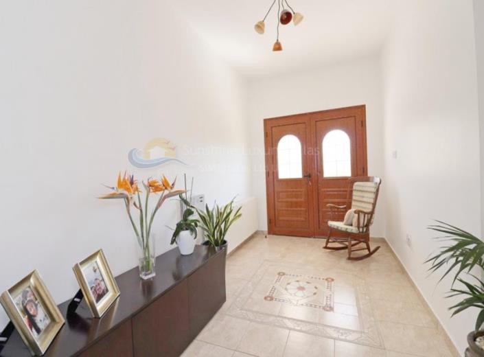 Image No.25-3 Bed Villa for sale