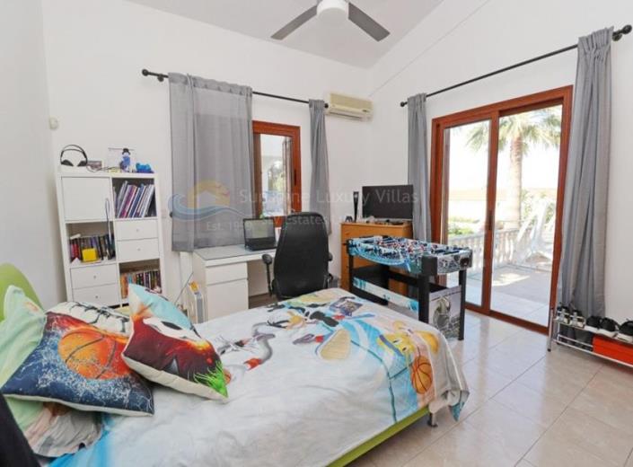 Image No.22-3 Bed Villa for sale