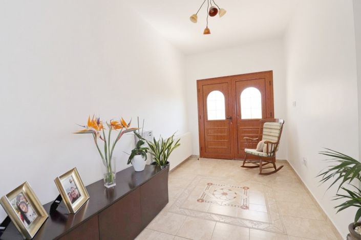 Image No.9-3 Bed Villa for sale