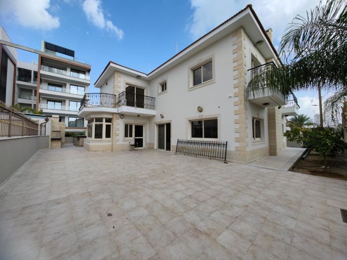 Image No.14-4 Bed Villa for sale