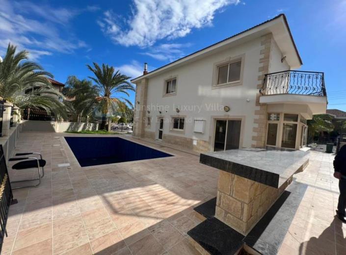 Image No.29-4 Bed Villa for sale