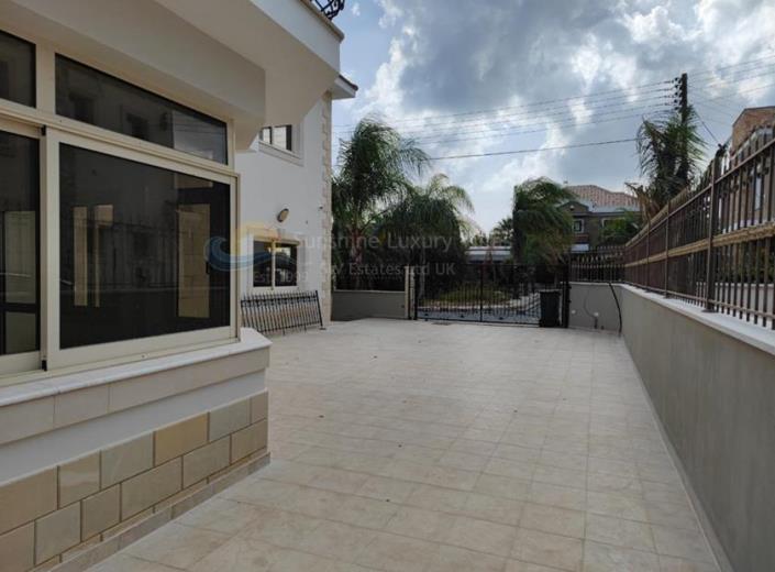 Image No.36-4 Bed Villa for sale