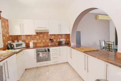 45195-detached-villa-for-sale-in-peyia_full