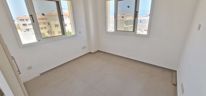 Image No.3-2 Bed Property for sale