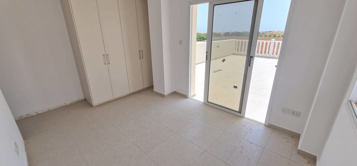 Image No.3-2 Bed Property for sale