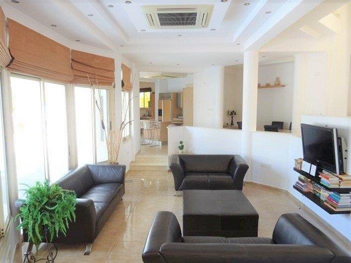 Image No.6-Villa de 4 chambres à vendre à Agios Georgios