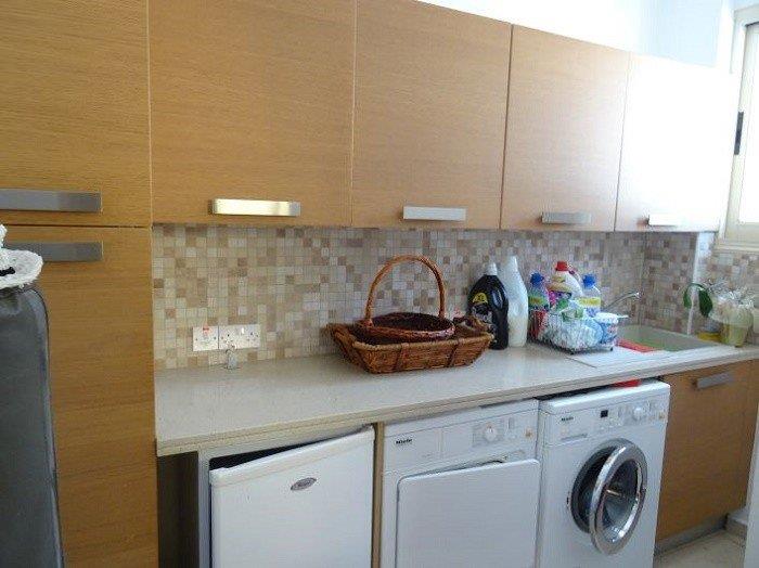 Image No.12-Villa de 4 chambres à vendre à Agios Georgios