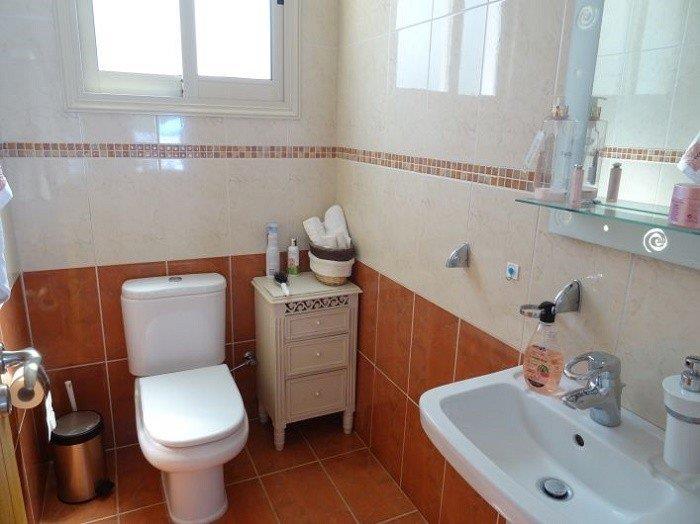 Image No.13-Villa de 4 chambres à vendre à Agios Georgios