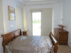 Image No.13-Villa de 4 chambres à vendre à Agios Georgios