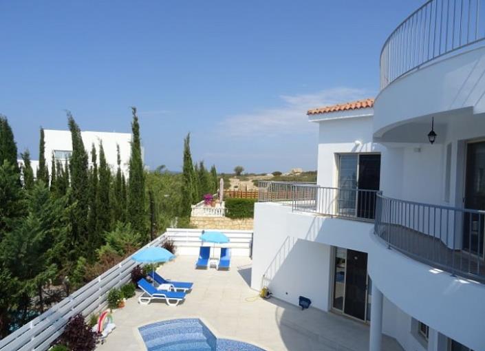 Image No.19-Villa de 4 chambres à vendre à Agios Georgios