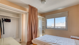Image No.2-Appartement de 2 chambres à vendre à Oroklini