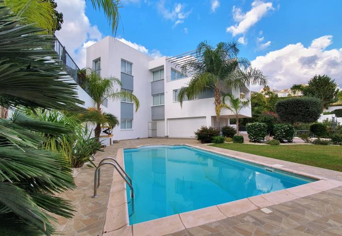 Image No.1-3 Bed Villa for sale