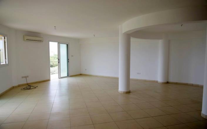 Image No.24-3 Bed Apartment for sale