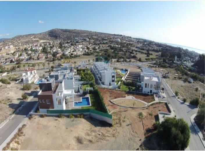 Image No.2-Villa de 4 chambres à vendre à Mouttagiaka