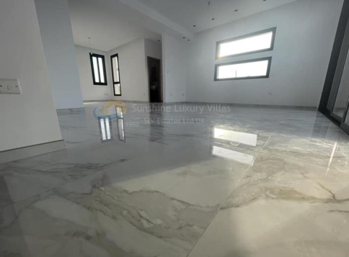 Image No.4-Villa de 5 chambres à vendre à Germasogeia