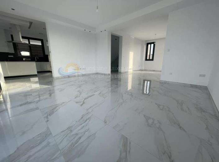 Image No.6-Villa de 5 chambres à vendre à Germasogeia