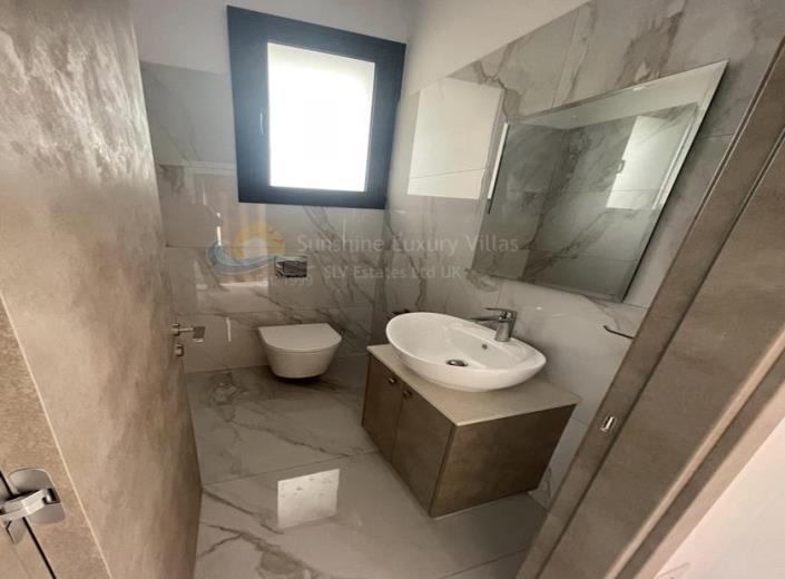 Image No.11-Villa de 5 chambres à vendre à Germasogeia