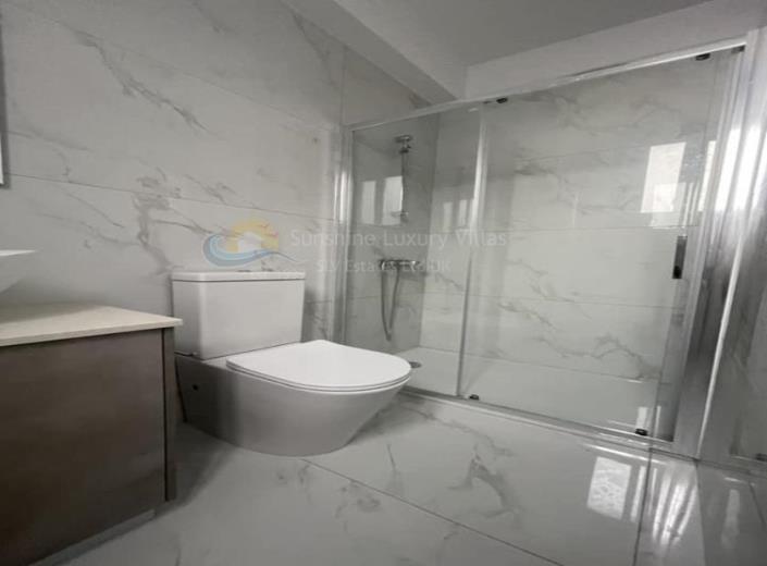 Image No.28-Villa de 5 chambres à vendre à Germasogeia