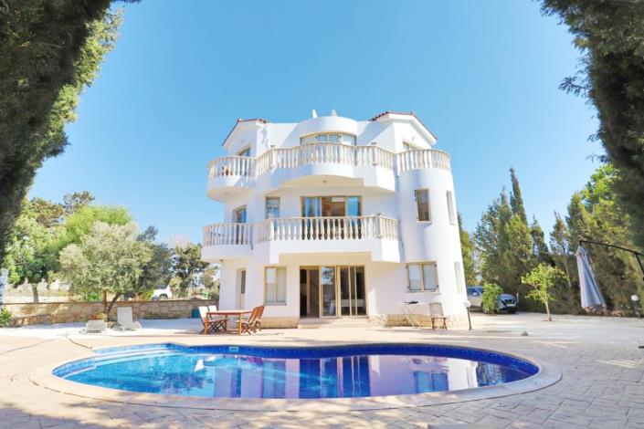 Image No.1-Villa de 4 chambres à vendre à Agios Georgios