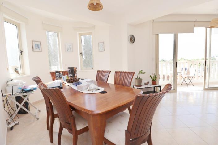 Image No.6-Villa de 4 chambres à vendre à Agios Georgios