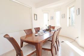 Image No.4-Villa de 4 chambres à vendre à Agios Georgios