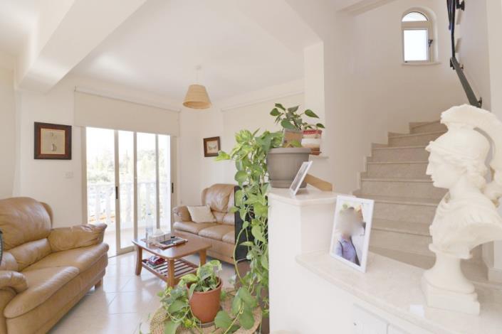 Image No.13-Villa de 4 chambres à vendre à Agios Georgios