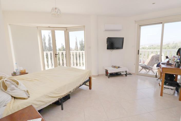 Image No.21-Villa de 4 chambres à vendre à Agios Georgios