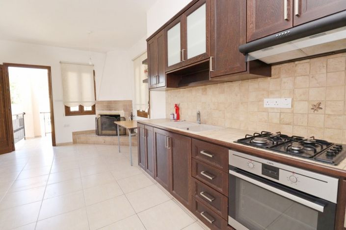 Image No.10-2 Bed Townhouse for sale