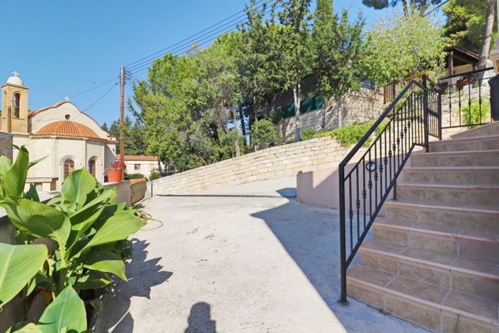 Image No.19-2 Bed Townhouse for sale