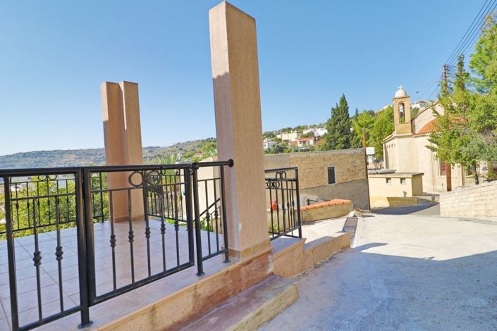 Image No.3-2 Bed Townhouse for sale