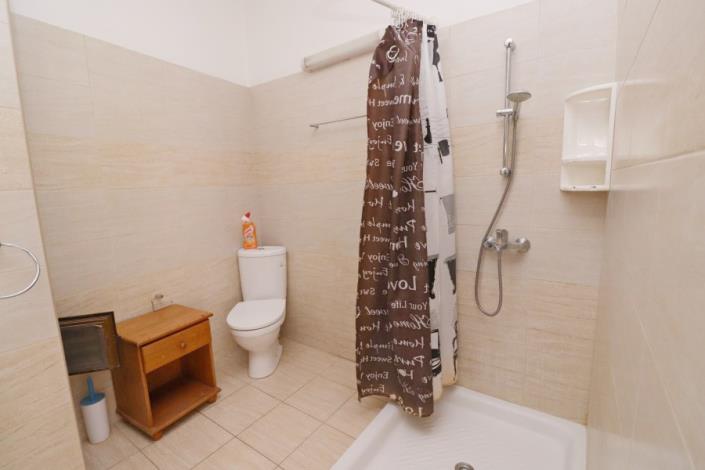 Image No.36-2 Bed Townhouse for sale