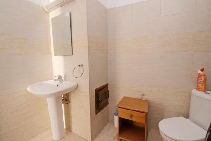 Image No.43-2 Bed Townhouse for sale