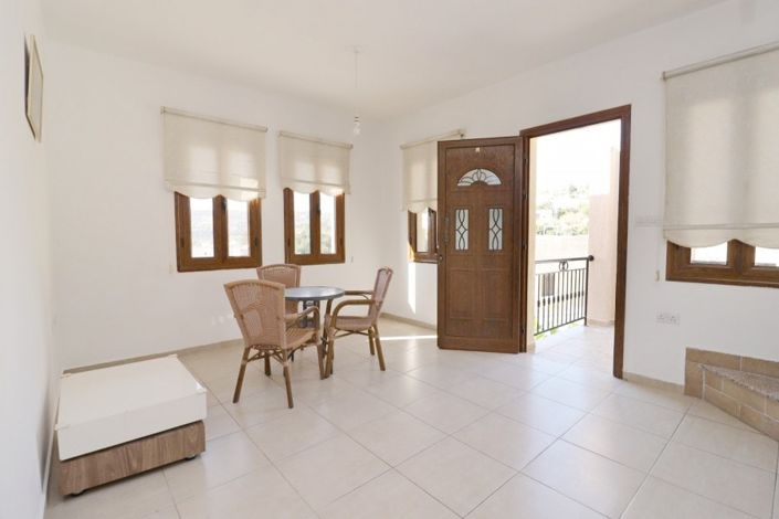 Image No.7-2 Bed Townhouse for sale