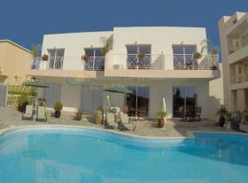 Image No.1-Maison de 6 chambres à vendre à Kato Paphos