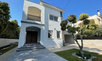 1 - Agios Tychonas, House/Villa