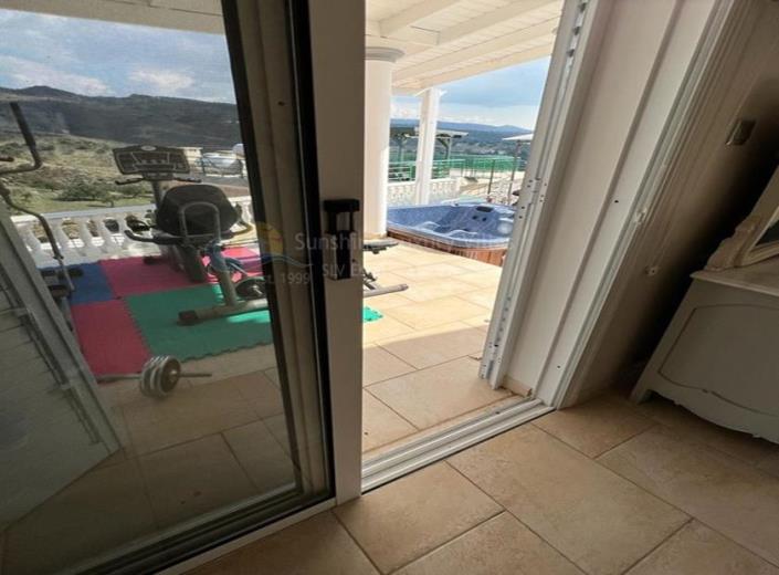 Image No.9-3 Bed House/Villa for sale