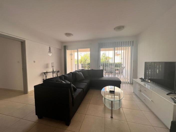 Image No.9-Appartement de 2 chambres à vendre à Peyia