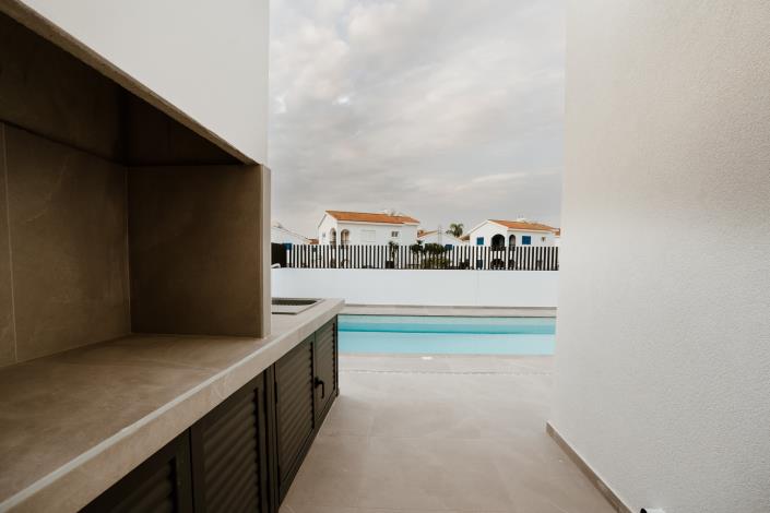 Image No.2-3 Bed House/Villa for sale