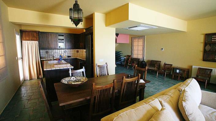 Image No.2-4 Bed House/Villa for sale