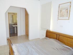Image No.12-Villa de 4 chambres à vendre à Agios Georgios
